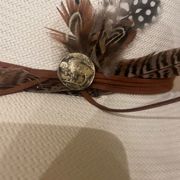 Elegant White Fedora with Brown Band - Picture 6 of 8